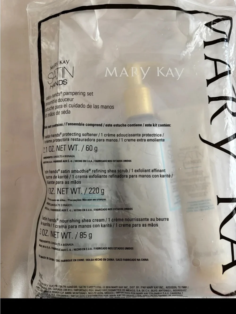 Mary Kay Satin Hands Pampering Set - White & Gold